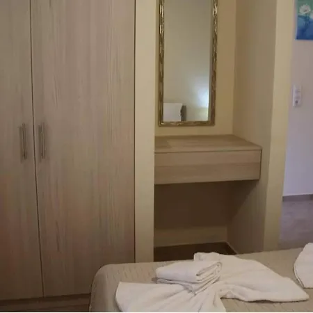 Xanthiotis Apartment *